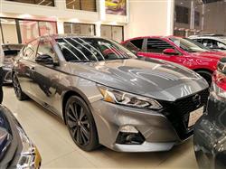 نيسان ألتيما